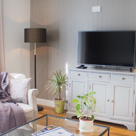 Henge House, Bluestone Apartment Bath Eksteriør bilde