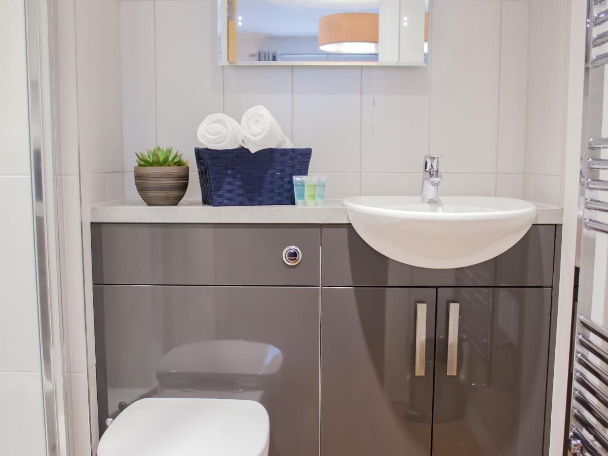 Henge House, Bluestone Apartment Bath Eksteriør bilde